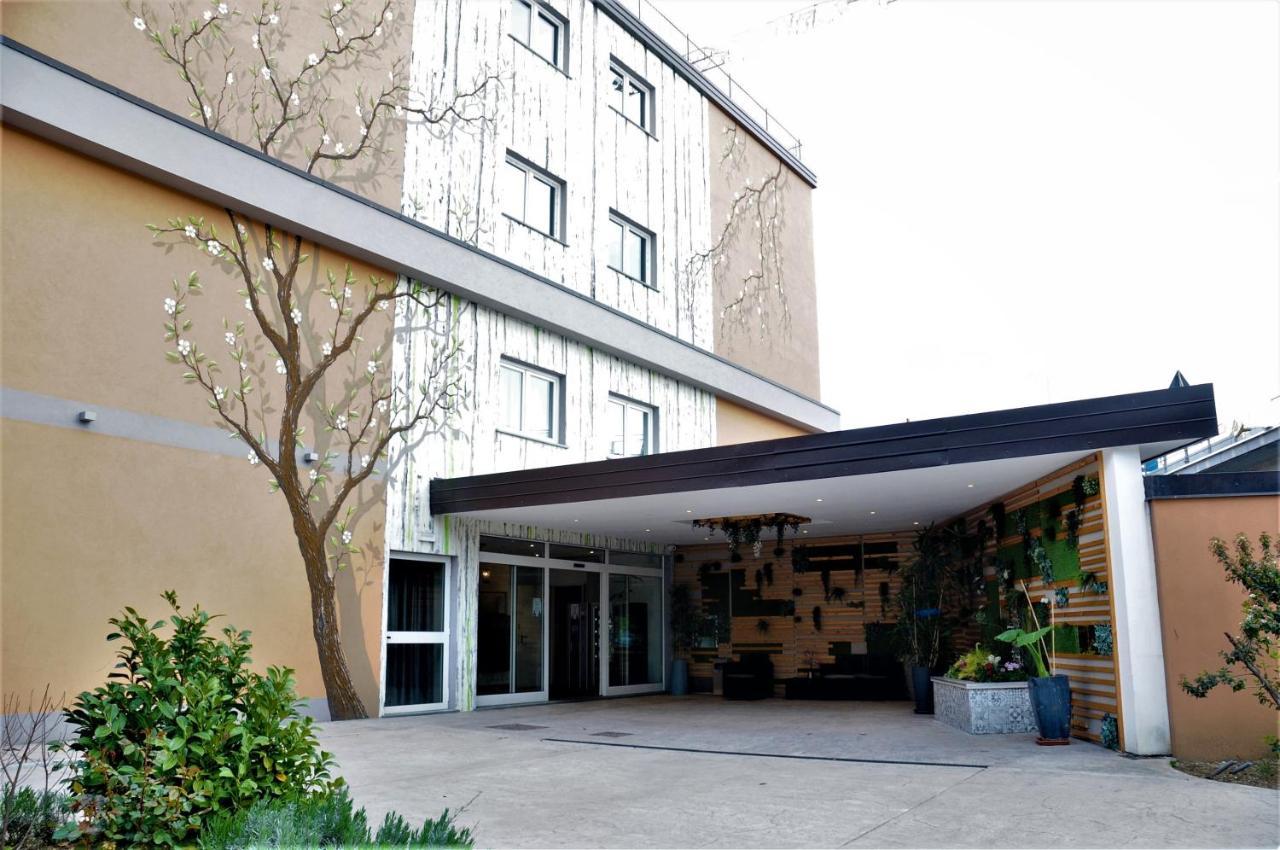 Hotel Sonia Aquilinia Экстерьер фото