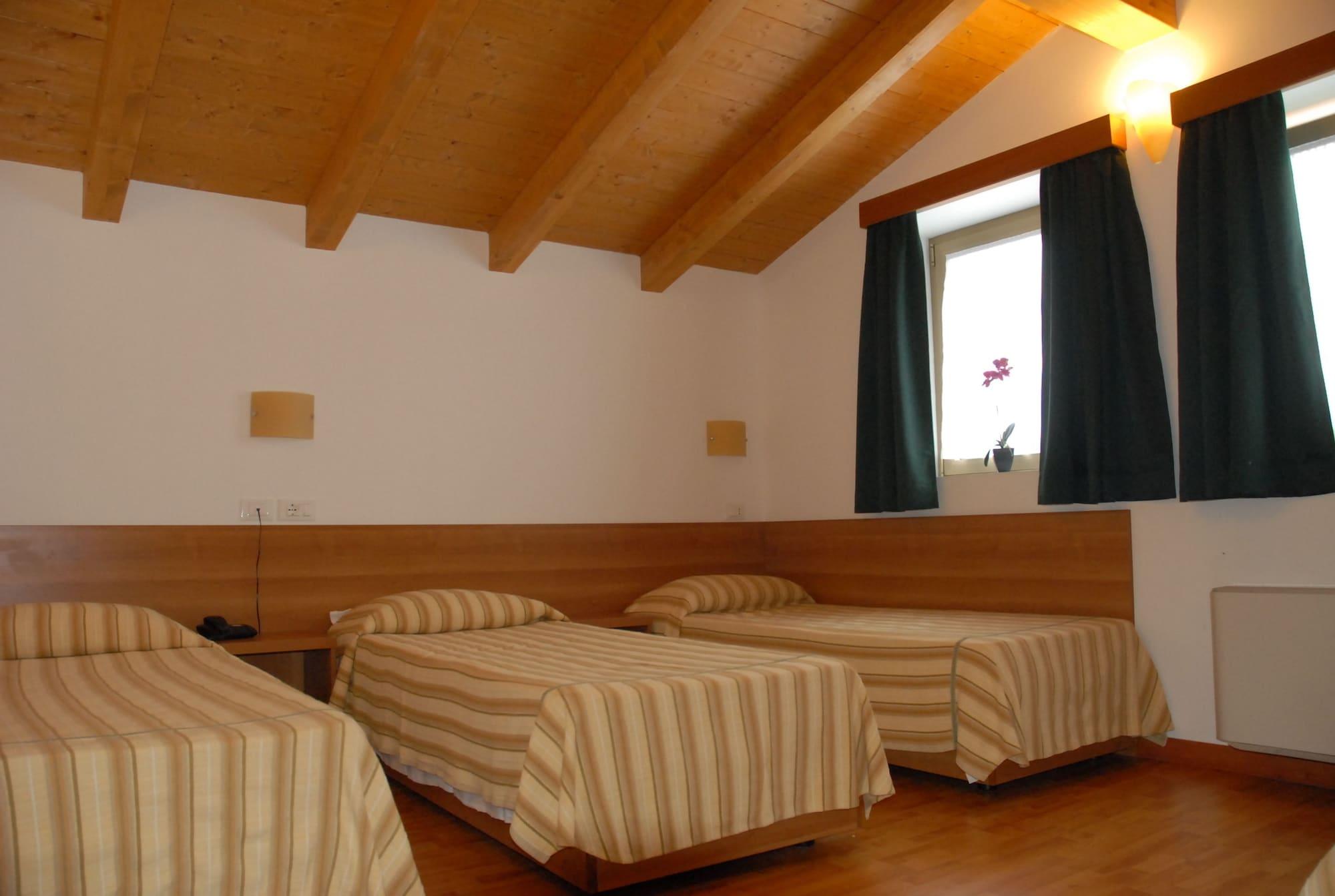 Hotel Sonia Aquilinia Экстерьер фото
