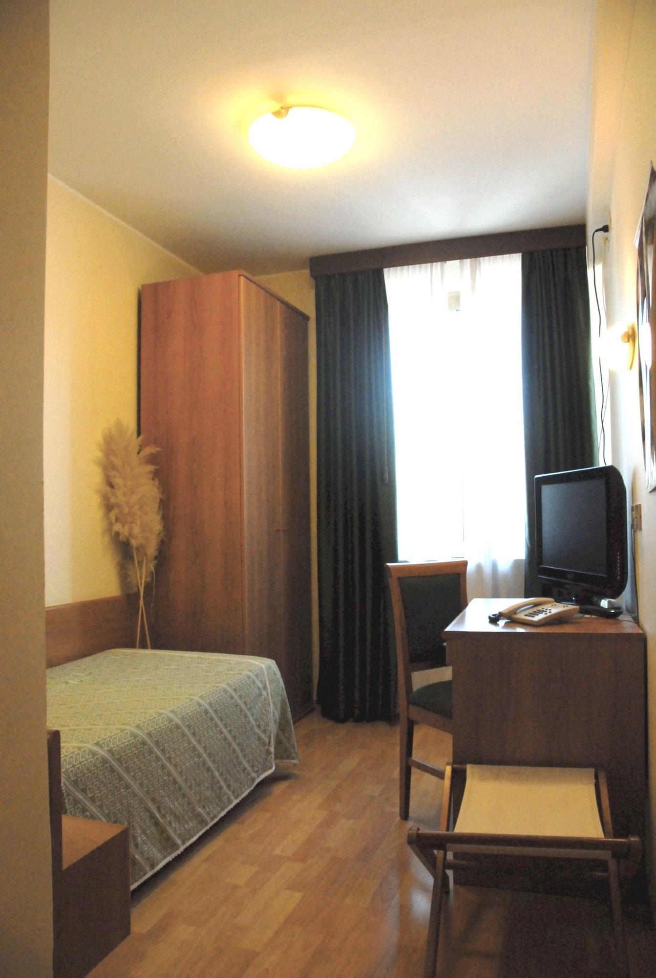 Hotel Sonia Aquilinia Экстерьер фото
