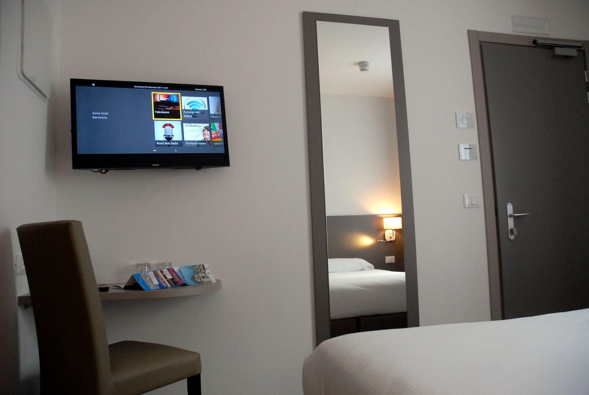 Hotel Sonia Aquilinia Экстерьер фото