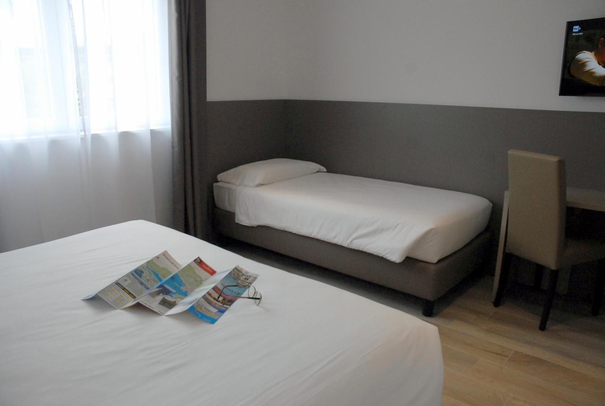 Hotel Sonia Aquilinia Экстерьер фото