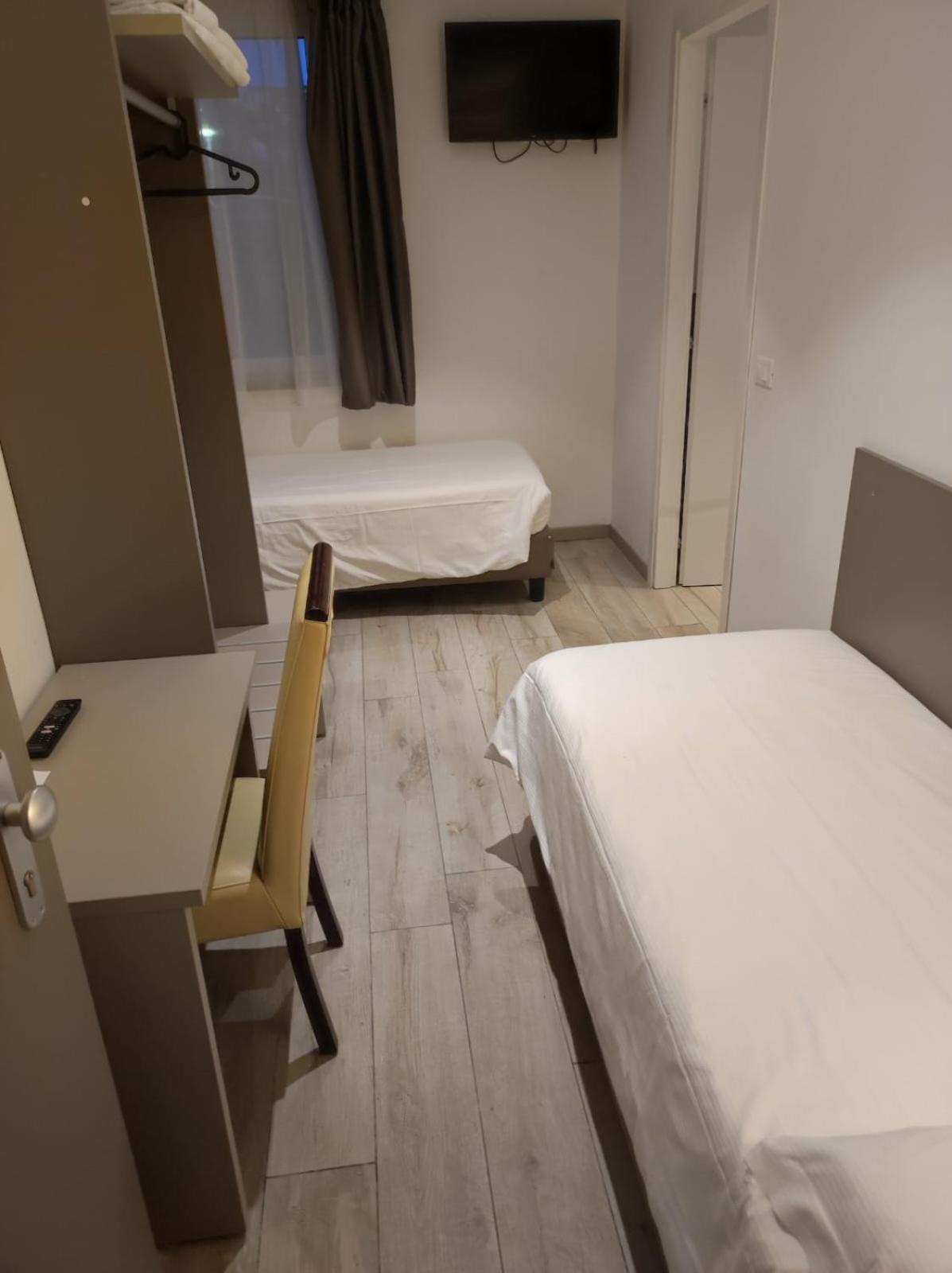 Hotel Sonia Aquilinia Экстерьер фото