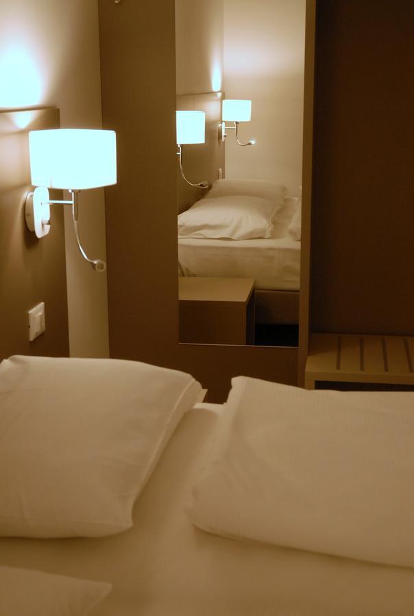 Hotel Sonia Aquilinia Экстерьер фото