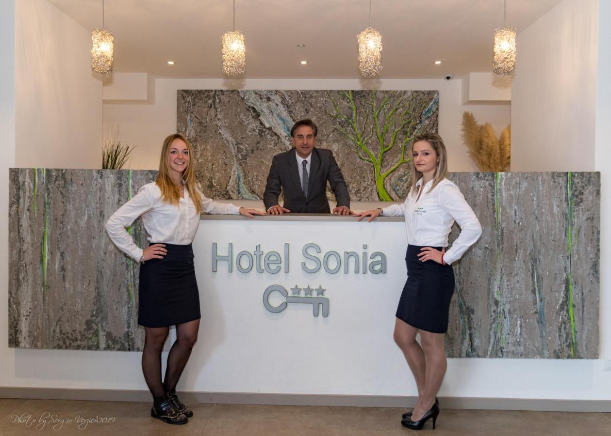 Hotel Sonia Aquilinia Экстерьер фото